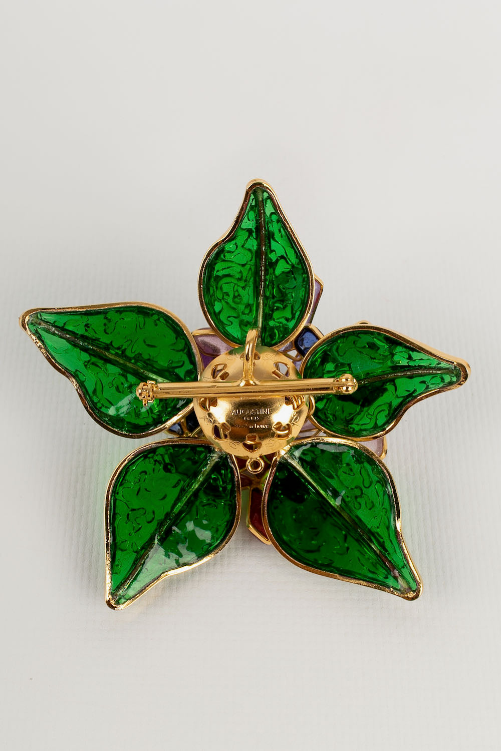Broche Augustine