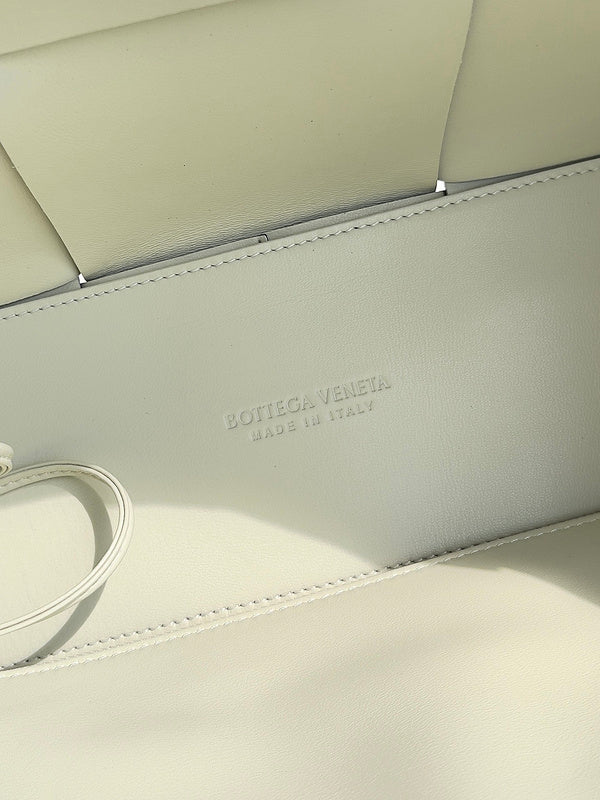 Glamy - BOV Bags - 715