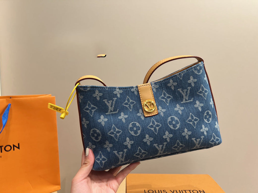 EN - Luxury Bags LUV 758