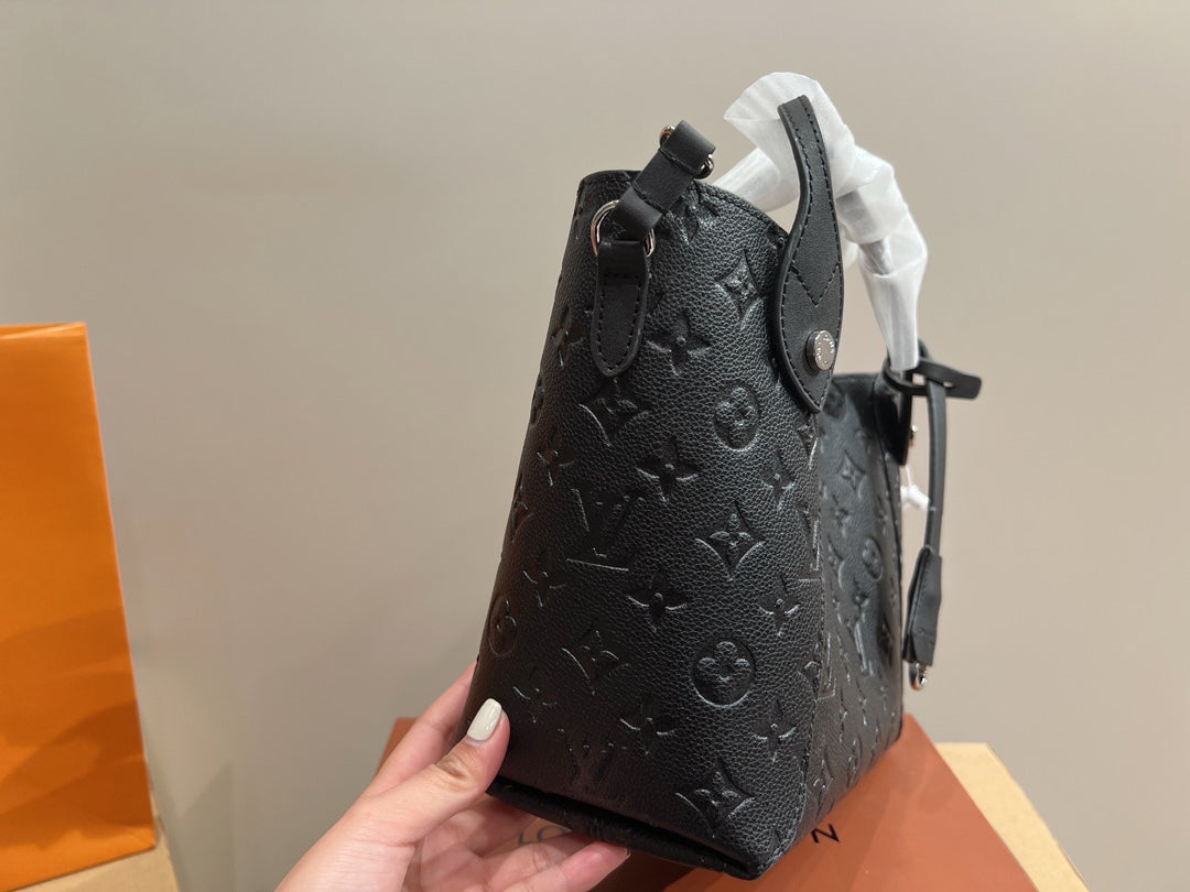 EN - Luxury Bags LUV 754
