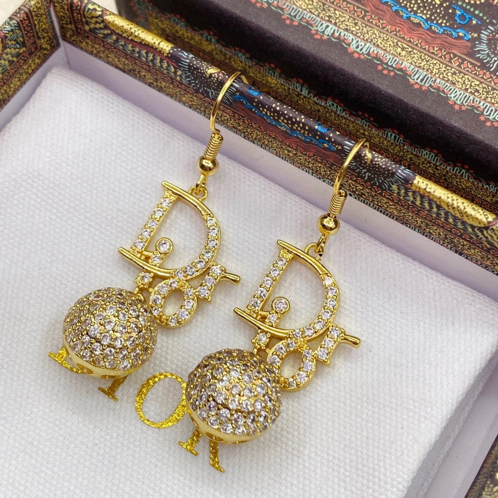 EN - Lux Earring DIR 003