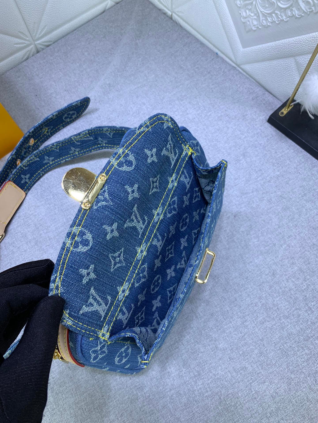 EN - New Bag LUV 639