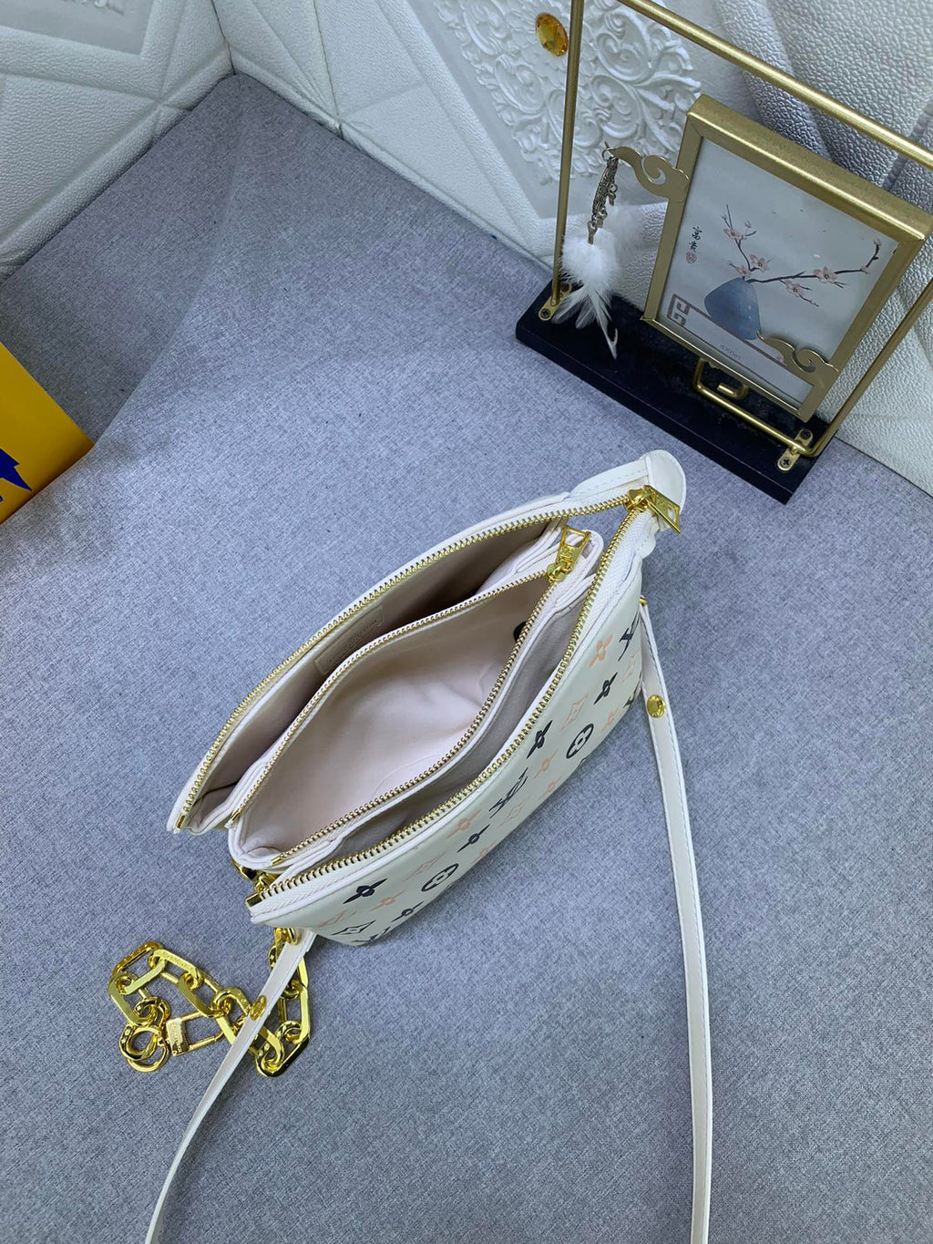 EN - Luxury Bags LUV 881