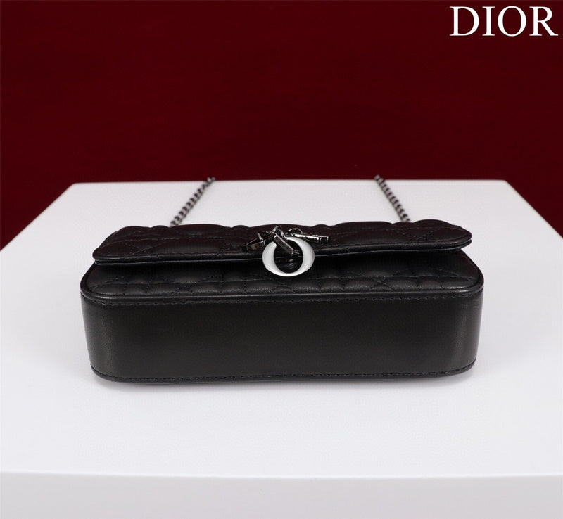 ELE - Dir Bags - 1257