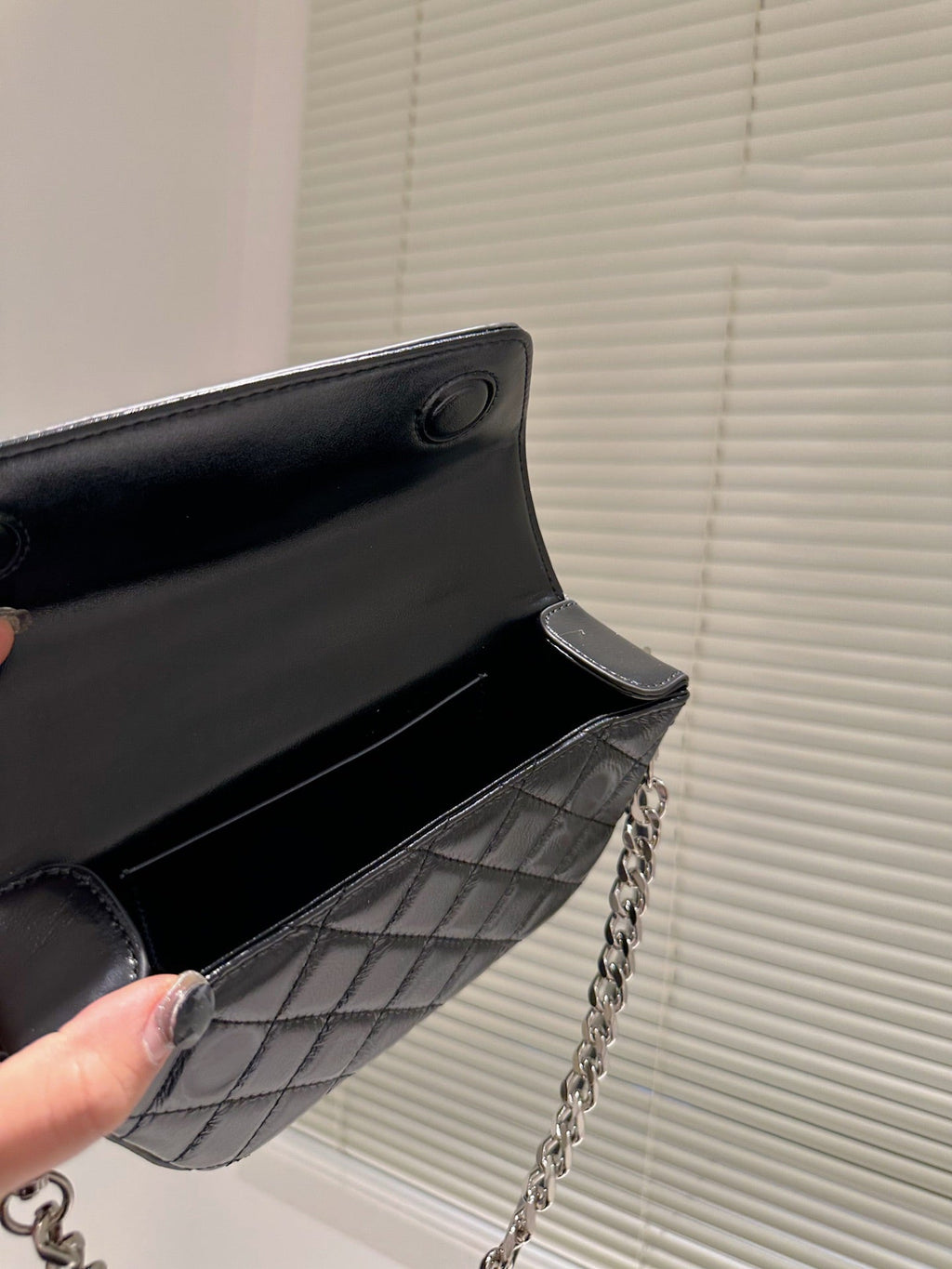 EN - Luxury Bags SLY 305