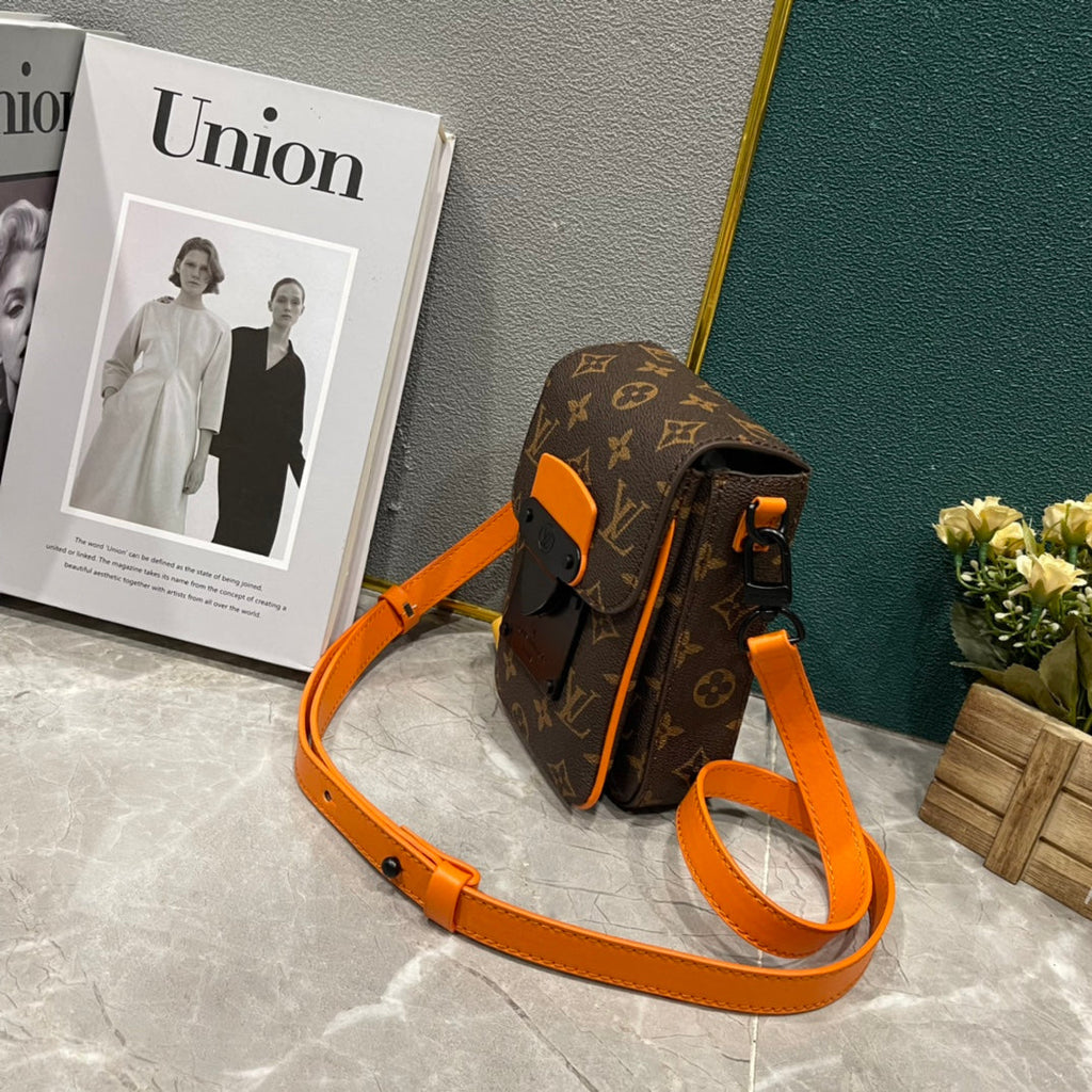 EN - Luxury Bags LUV 805