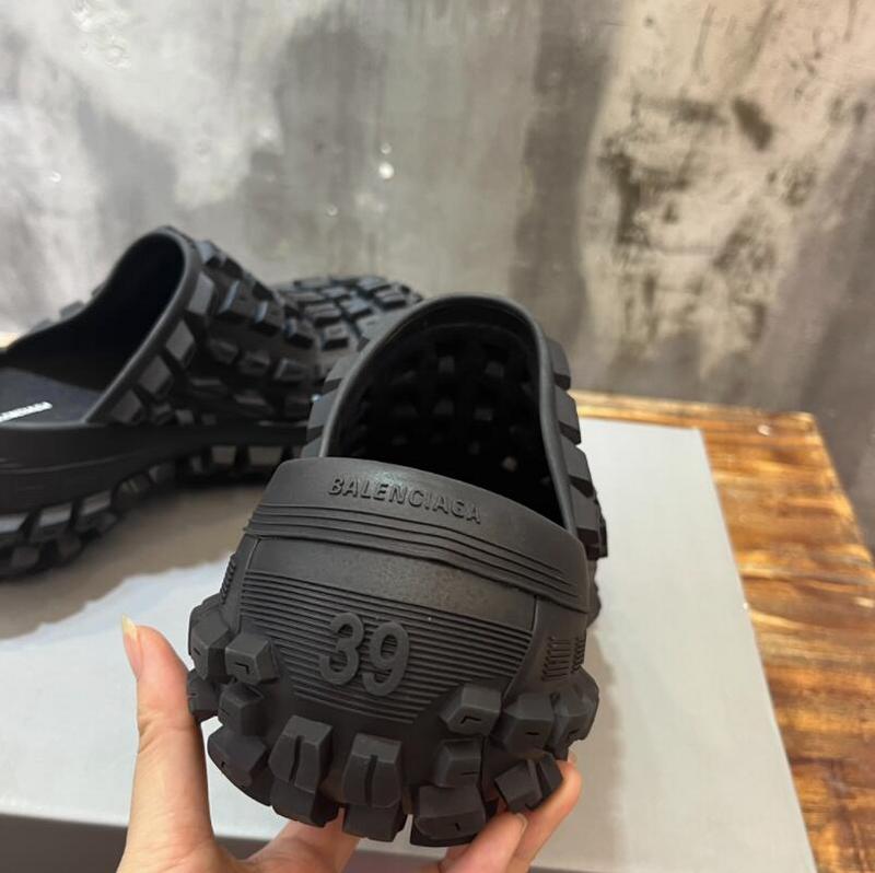 SAMC - BG Men Shoes - 235
