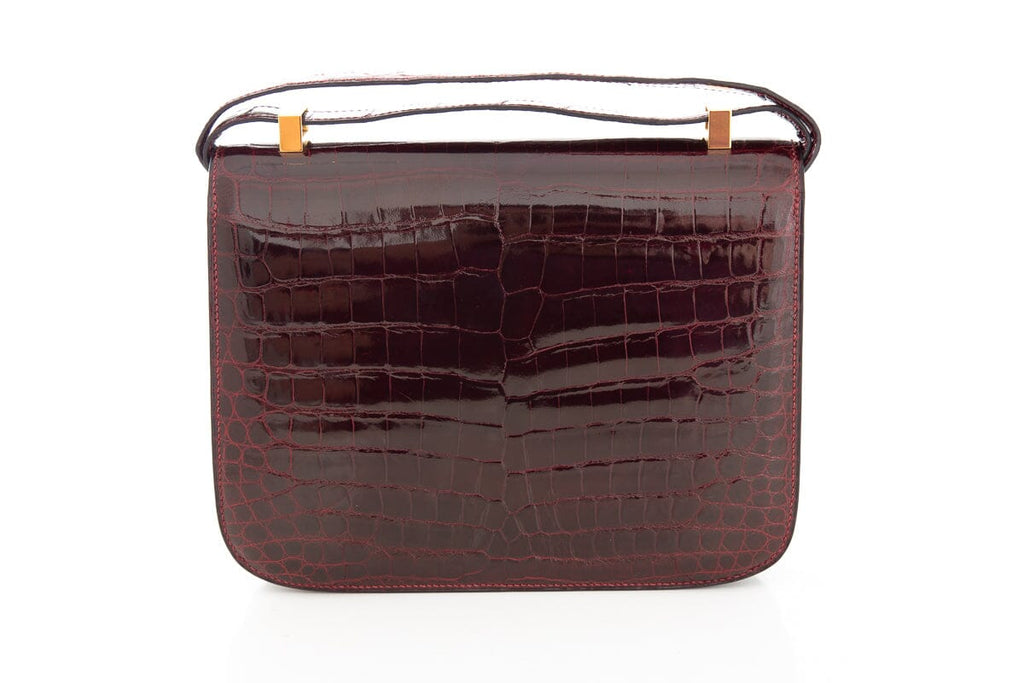 HermÃƒÆ’Ã‚Â¨s Shiny Niloticus Croc Constance 24 Bordeaux Handbag
