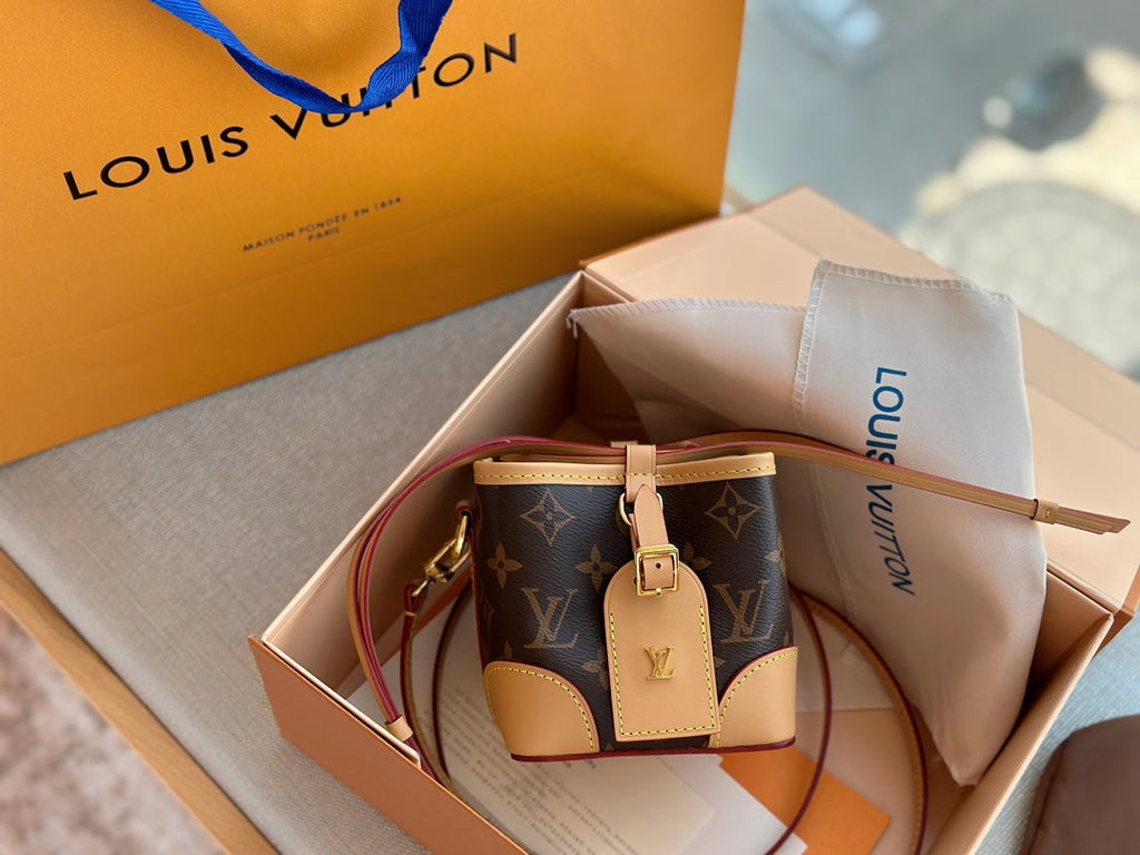 EN - Luxury Bags LUV 727
