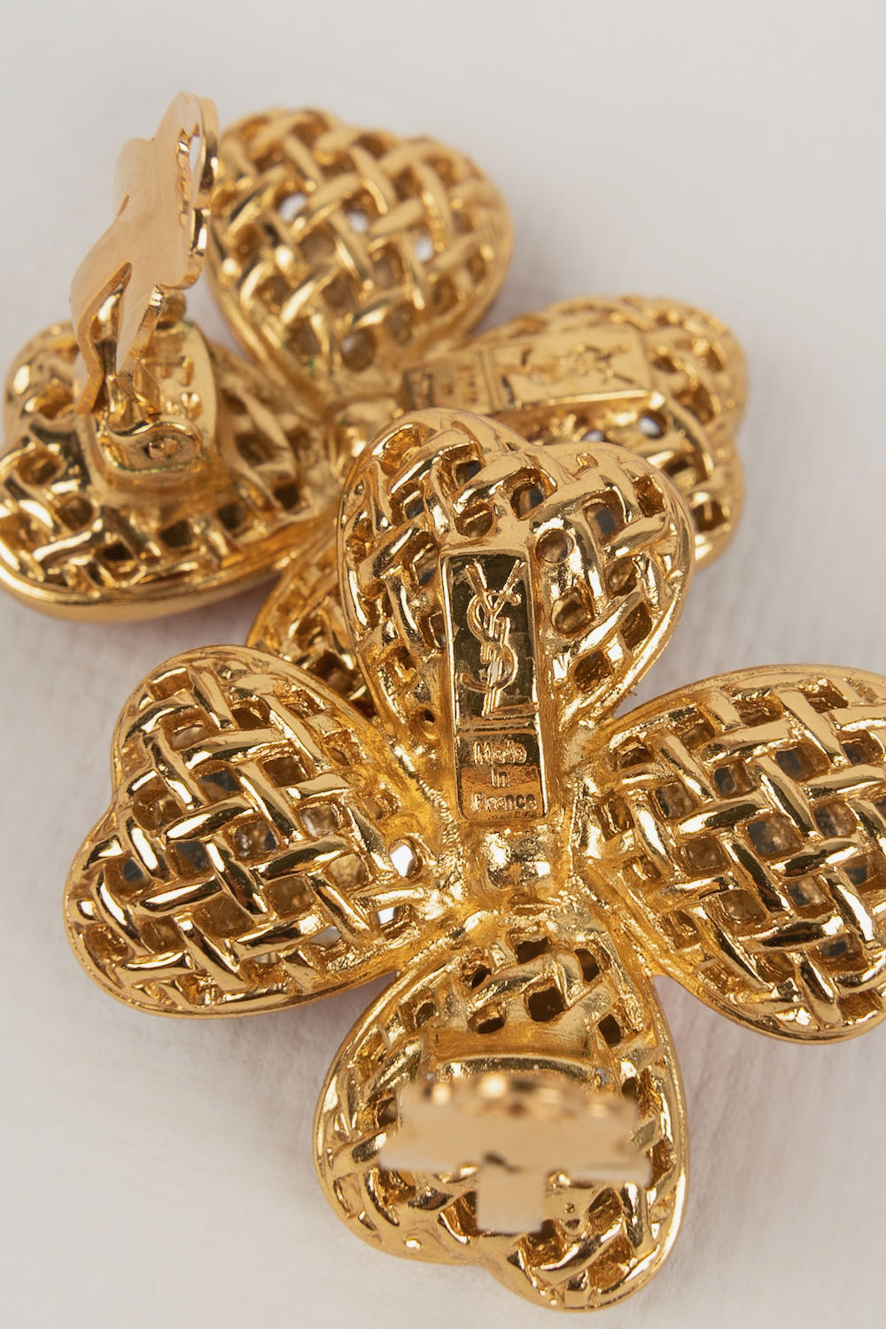 Boucles d'oreilles Yves Saint Laurent