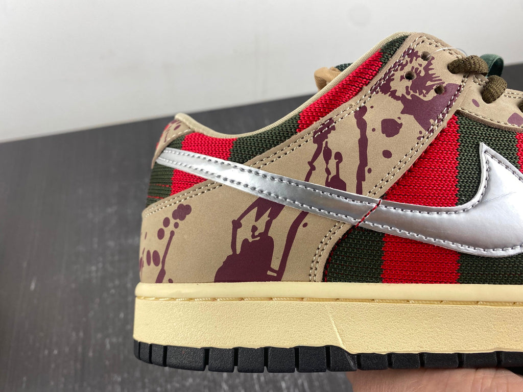 Designer SB Dunk Low Ã¢â‚¬Å“Freddy KruegerÃ¢â‚¬Â
