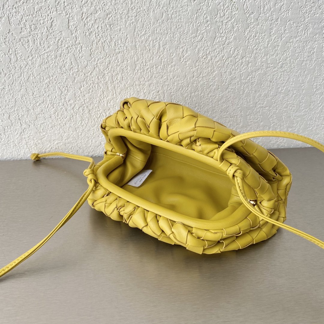 GLAMI Mini Pouch Kiwi, For Women, Bags 8.6in/22cm 585852VCPP13520