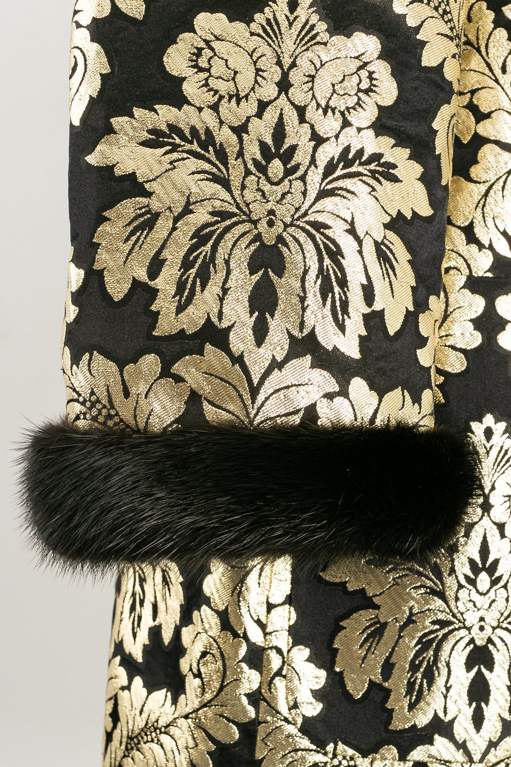 Manteau du soir noir et or Louis FÃƒÆ’Ã‚Â©raud