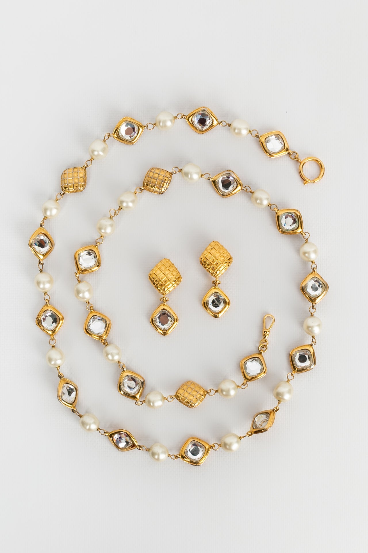 Parure perlÃƒÆ’Ã‚Â©e et strassÃƒÆ’Ã‚Â©e Chanel