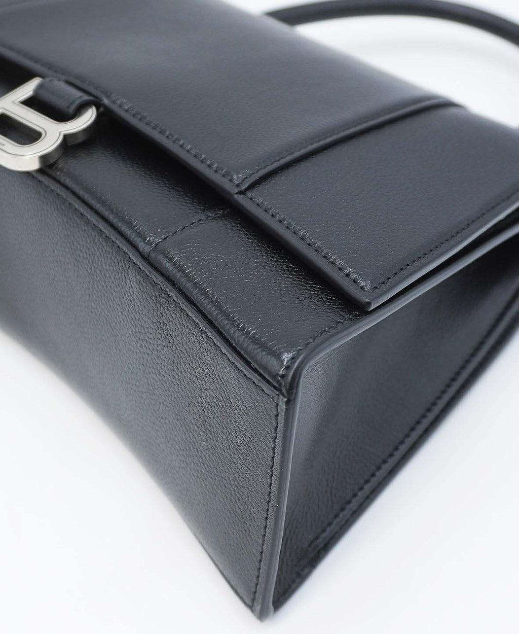 Grained Calfskin Hourglass Medium Top Handle Bag Black