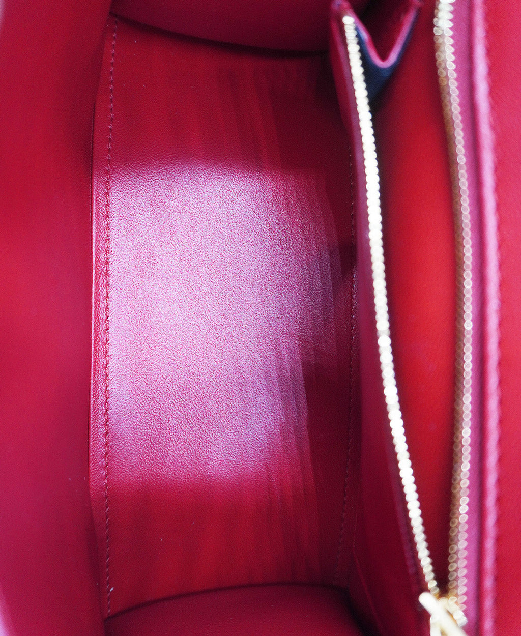 Hourglass Small Top Handle Bag Red