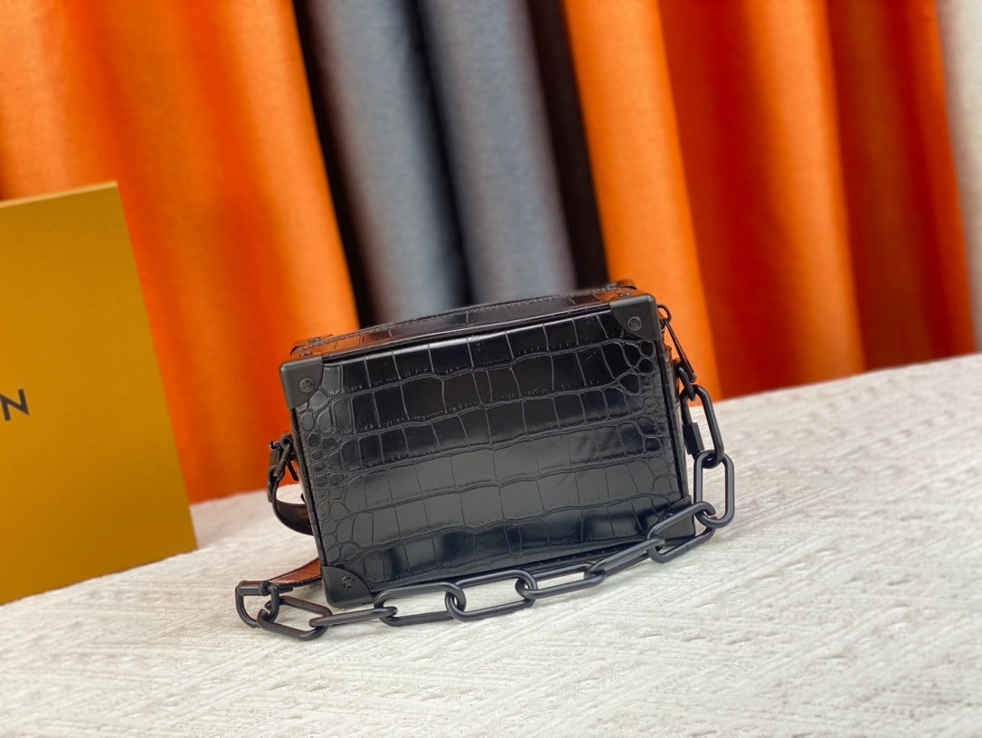 EN - Luxury Bags LUV 741