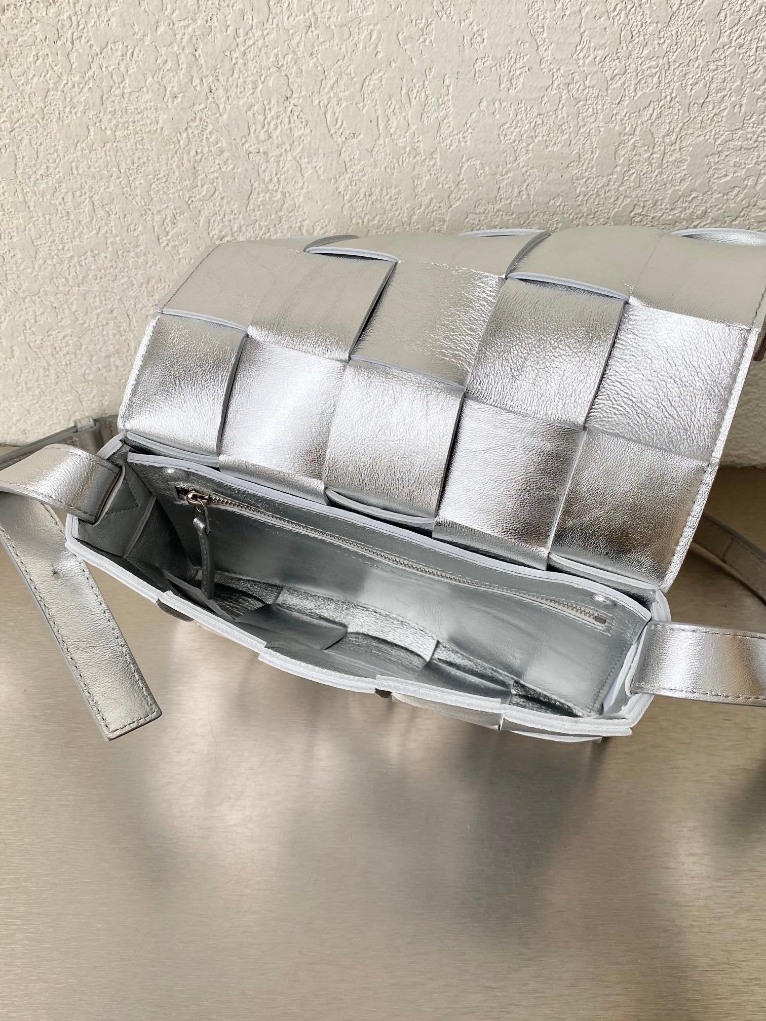 GLAMI Cassette Crossbody Bag Silver, For Women, Bags 9.1in/23cmÃƒâ€šÃ‚Â 