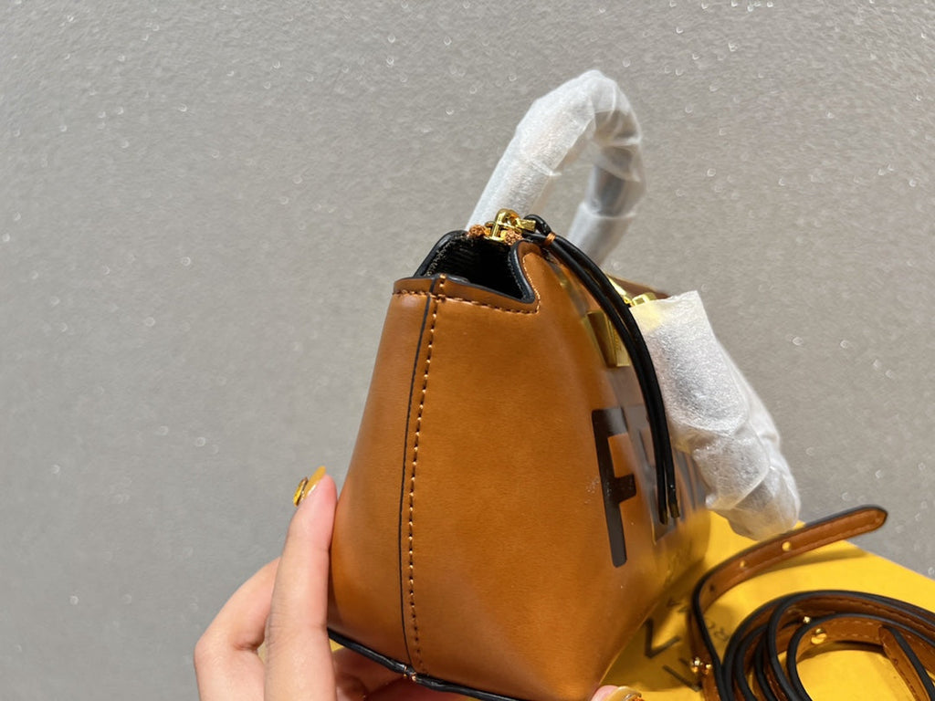 EN - New Lux Bags FEI 275