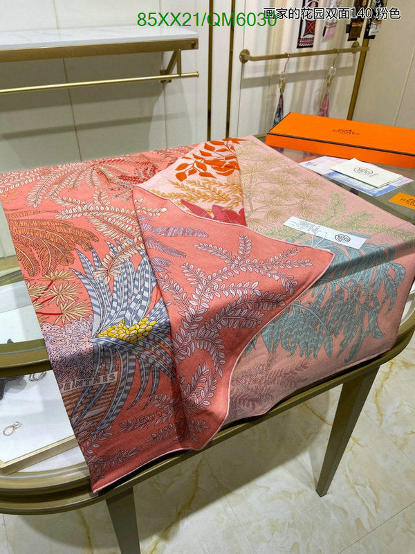 SAMC - HMS Scarves - 596