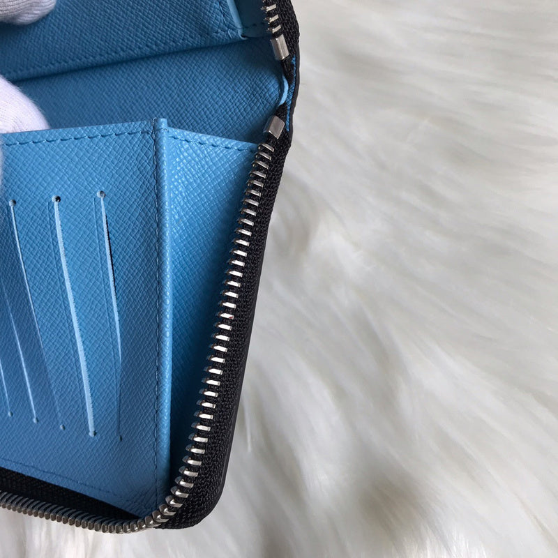 LOV2 Bags - Luxurious Bags  1621