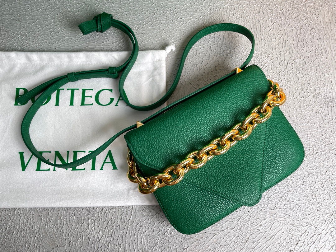 GLAMI Mount Green, For Women, WomenÃƒÂ¢Ã¢â€šÂ¬Ã¢â€žÂ¢s Bags 8.3in/21cm 667399V12M03113