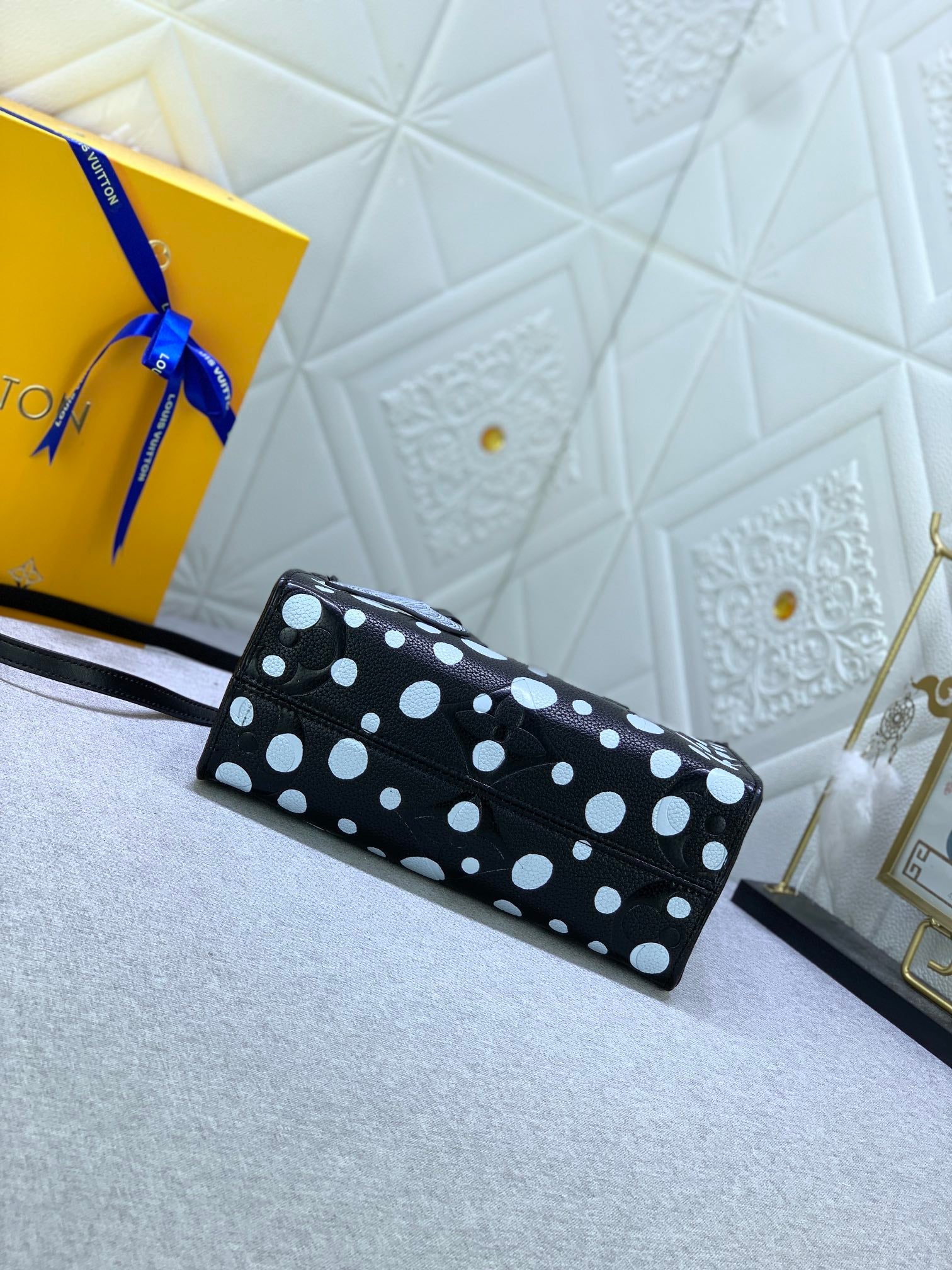 EN - New Bag LUV 638