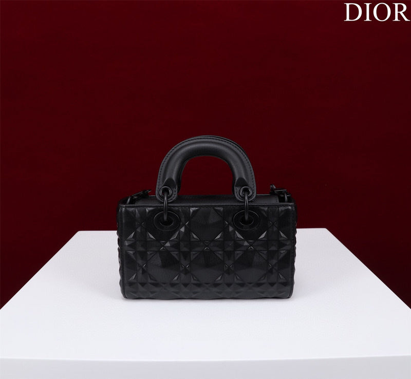 ELE - Dir Bags - 1662