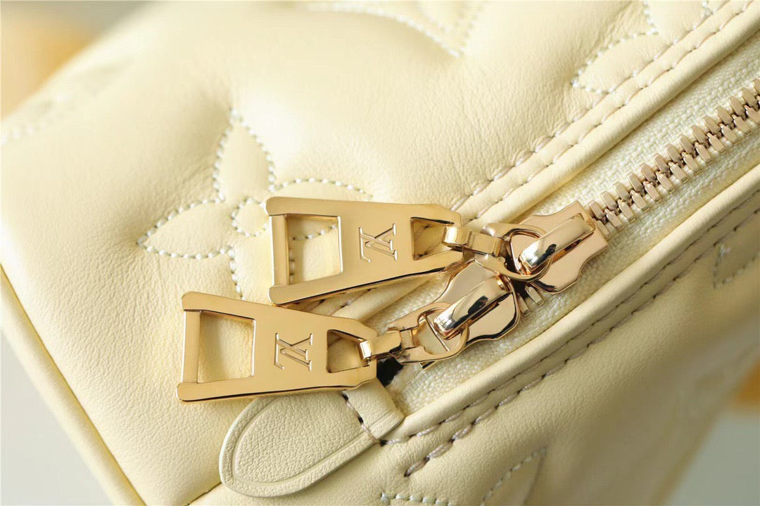 LV Alma GLAMI Banana Yellow For Women,  Shoulder And Crossbody Bags 9.6in/25cm LV M59821