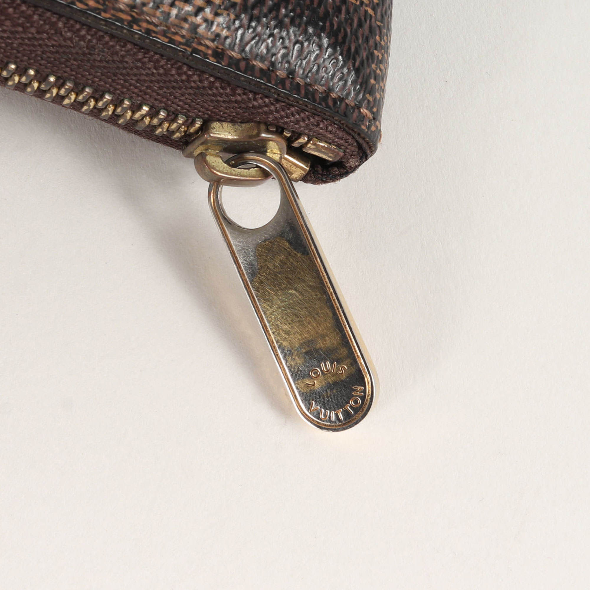 Louis Vuitton Porte Monnaie Zippy  Leather Wallet  ()