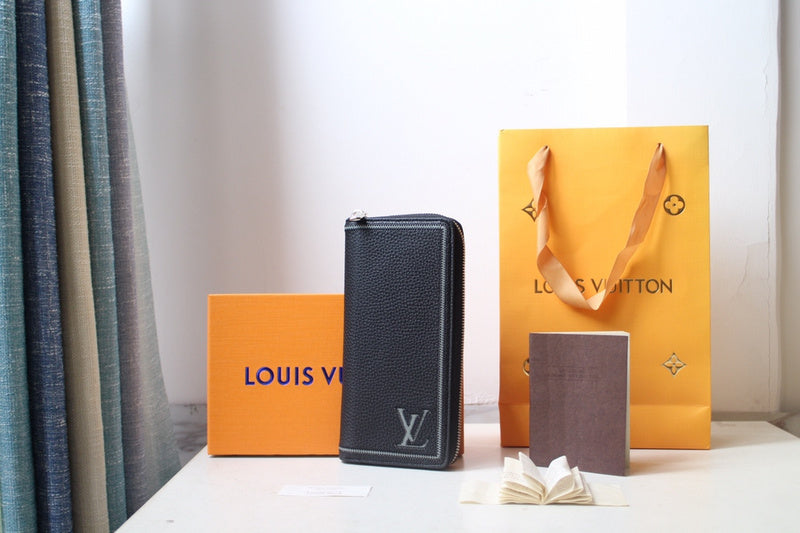 LOV2 Bags - Fashion Bags  2780