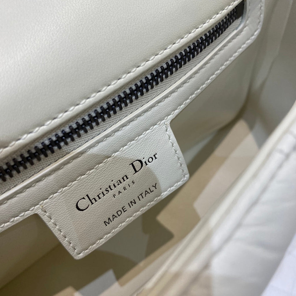 GLAMI Mini Caro Bag Latte Matte Padded Macrocannage, Latte White, For Women WomenÃ¢â‚¬â„¢s Handbags, Crossbody Bags, 20cm CD
