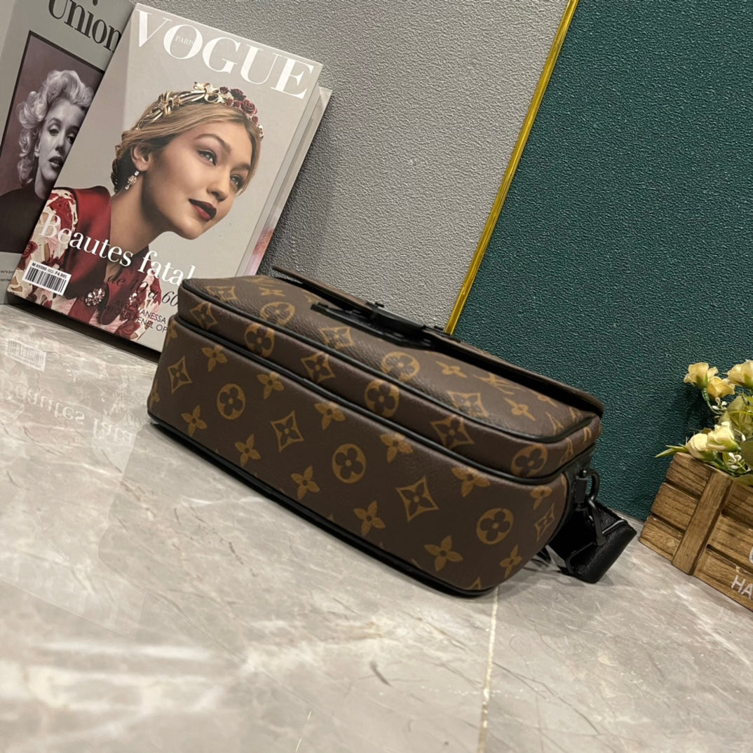 EN - Luxury Bags LUV 854