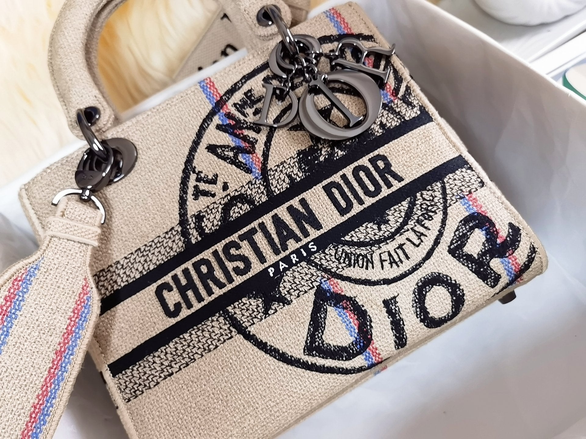 EN - New Lux Bags DIR 339