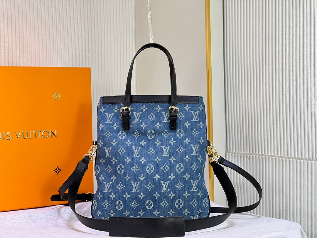 EN - Luxury Bags LUV 764