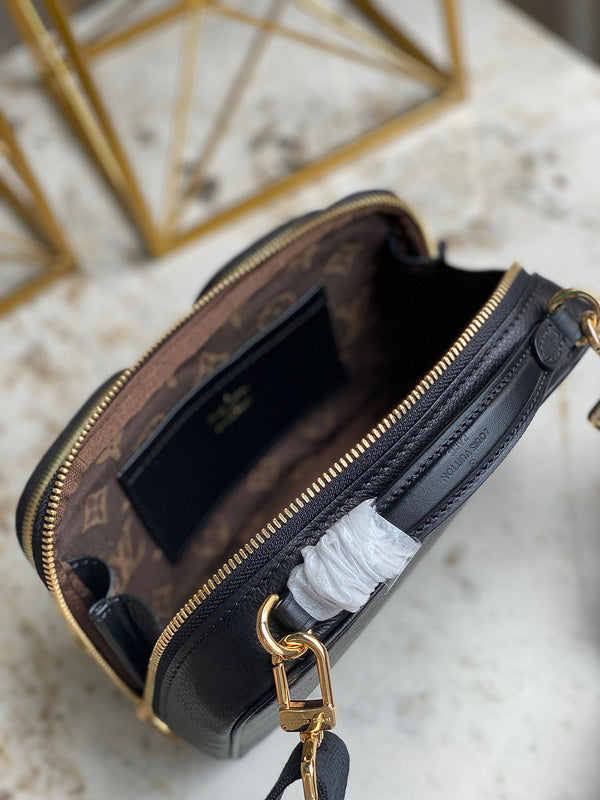 LOV2 Bags - Luxurious Bags  1578