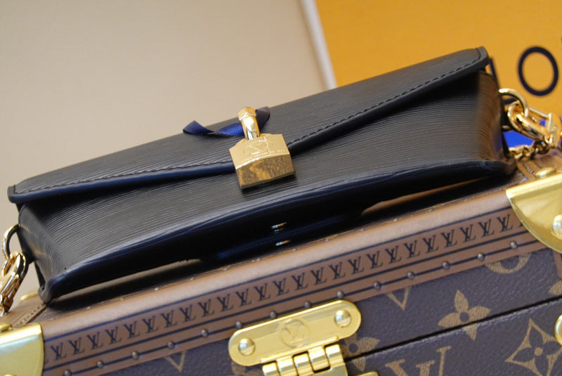 LOV2 Bags - Luxurious Bags  1507