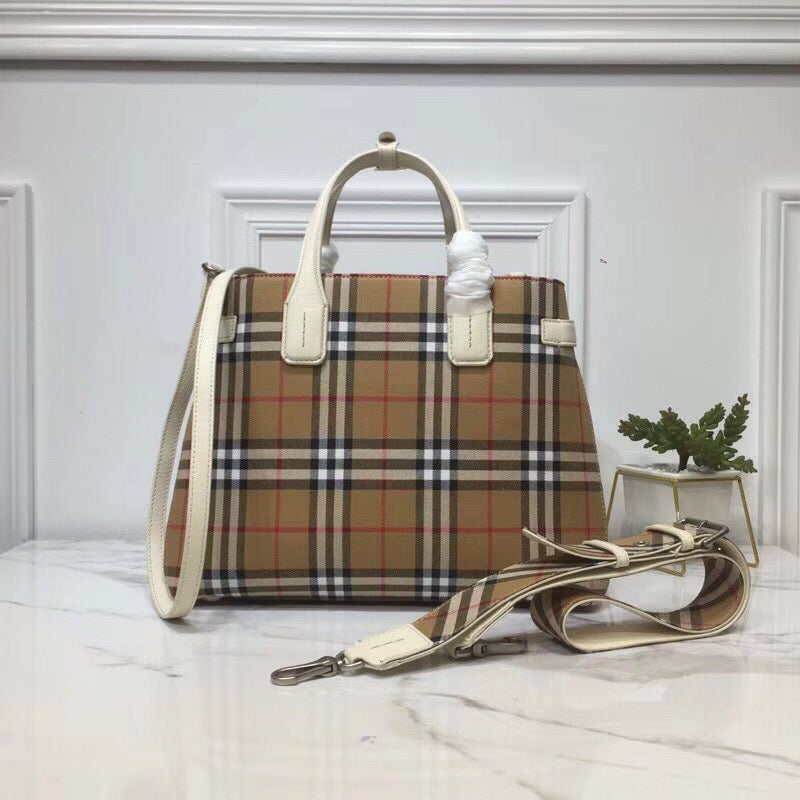 GLAMI House Check Derby MeGLAMIum Banner Purse Tote White For Women, WomenÃ¢â‚¬â„¢s Bags 14in/35cm