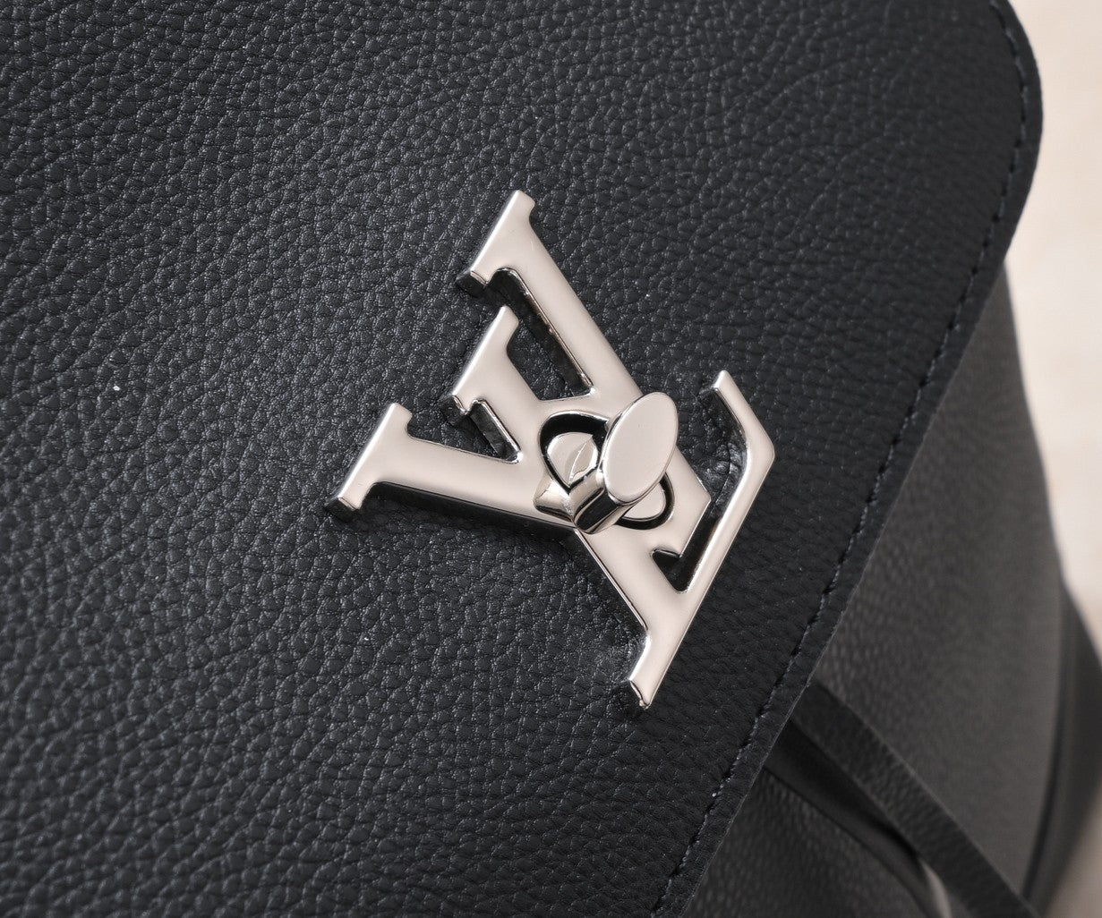 EN - Luxury Bags LUV 808