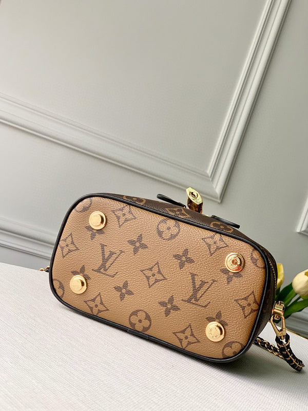 LOV2 Bags - Fashion Bags  2675