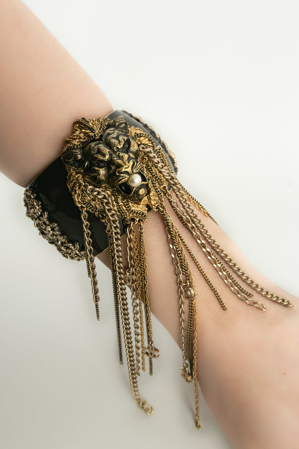 Bracelet "tÃƒÆ’Ã‚Âªte de lion" Chanel 2011