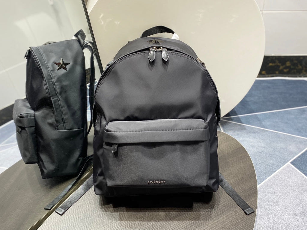 gv Essentiel U Backpack Black For Men, Men’s Backpacks 17in/43cm GVC