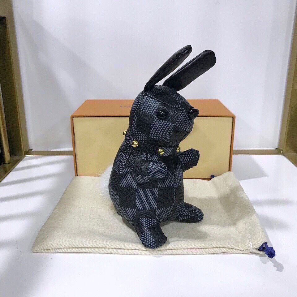 EN - Lux Keychains LUV 050