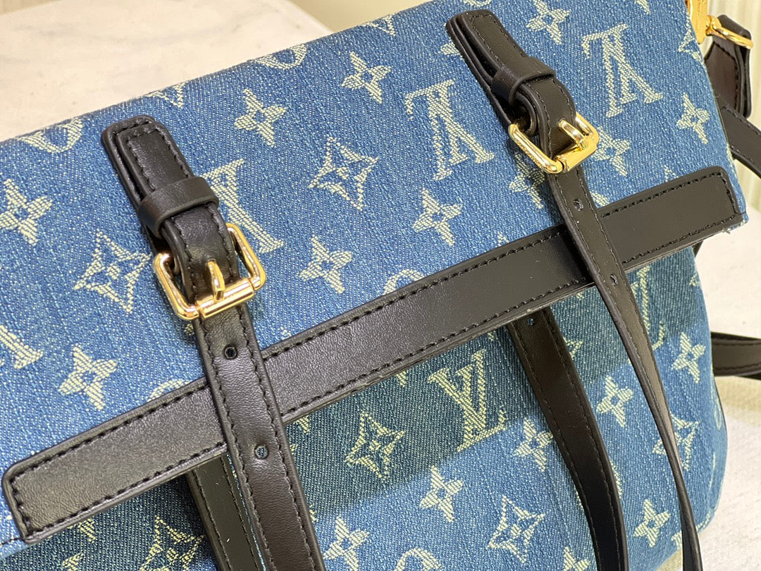 EN - Luxury Bags LUV 764