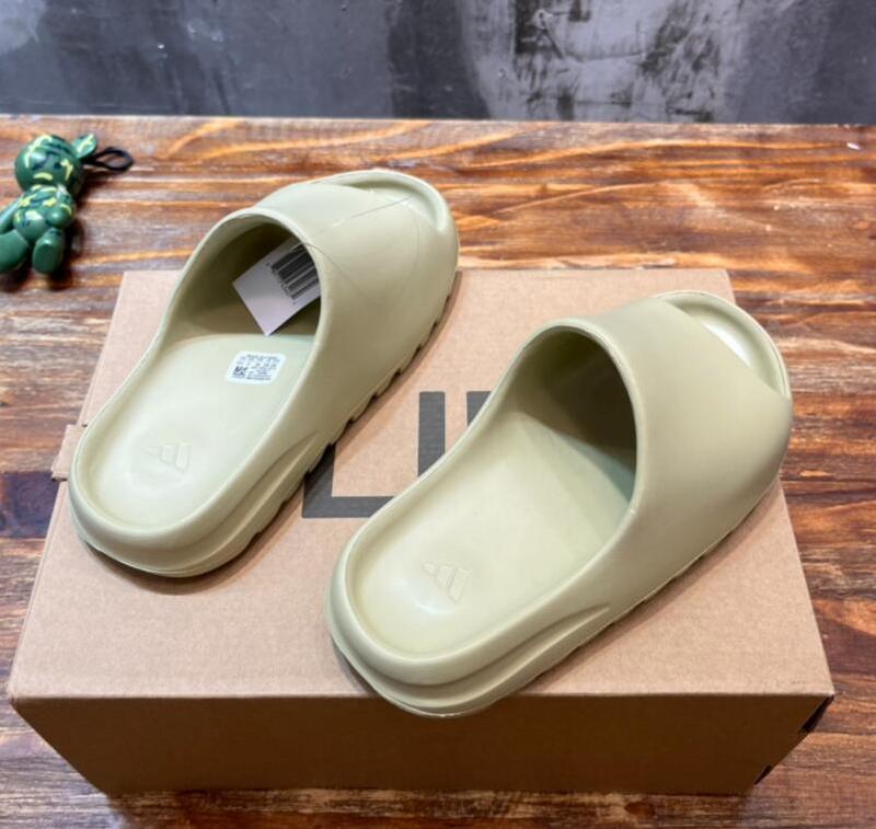 SAMC - YZO Sneakers - 142