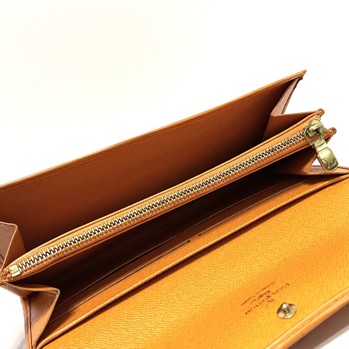 Louis Vuitton Epi Wallet  Leather Wallet  ()