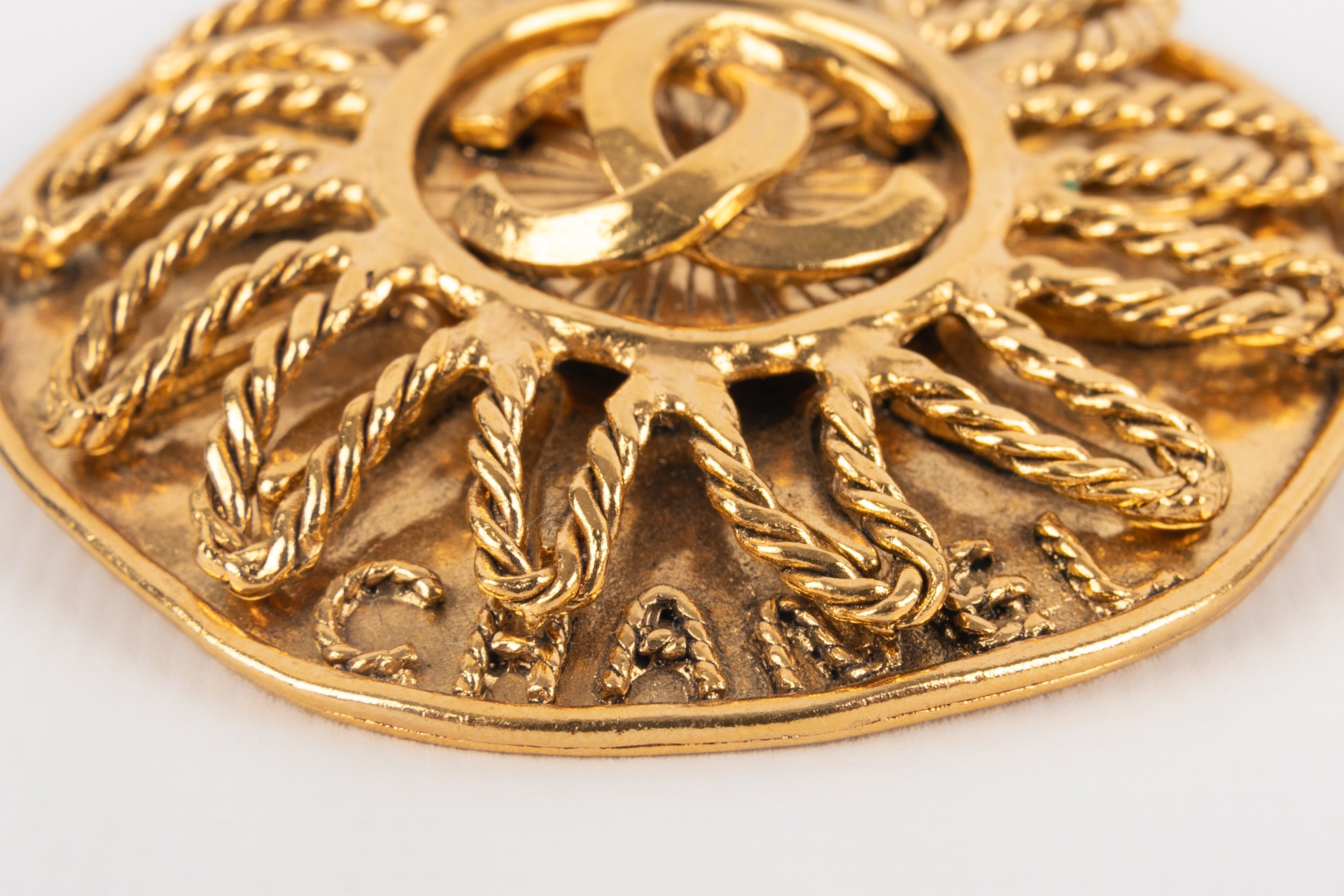 Broche Chanel 1994