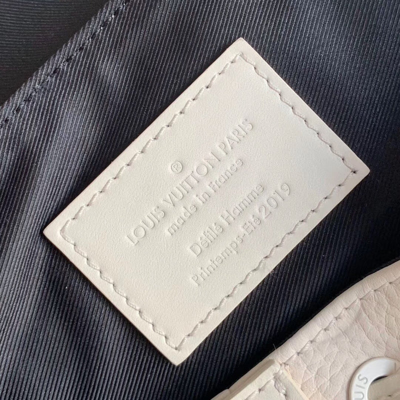 LOV2 Bags - Luxurious Bags  1911