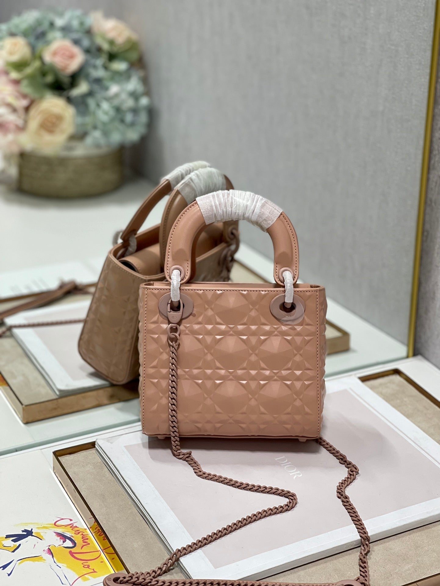 GLAMI Mini Lady Bag Cannage with Beaded Motif, Brown, For Women WomenÃ¢â‚¬â„¢s Handbags, Crossbody Bags, 18cm CD