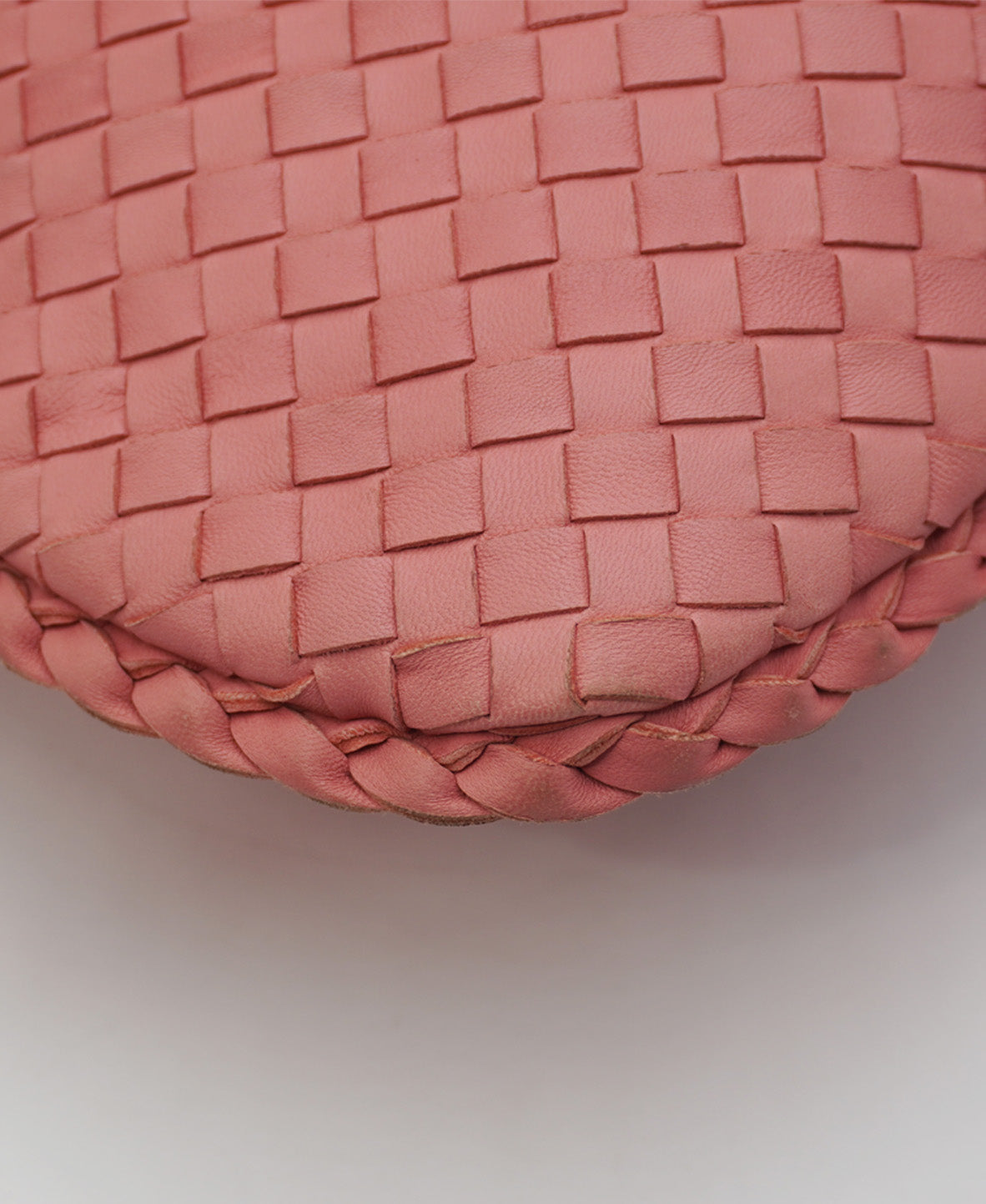 Intrecciato Hobo Bag Pink